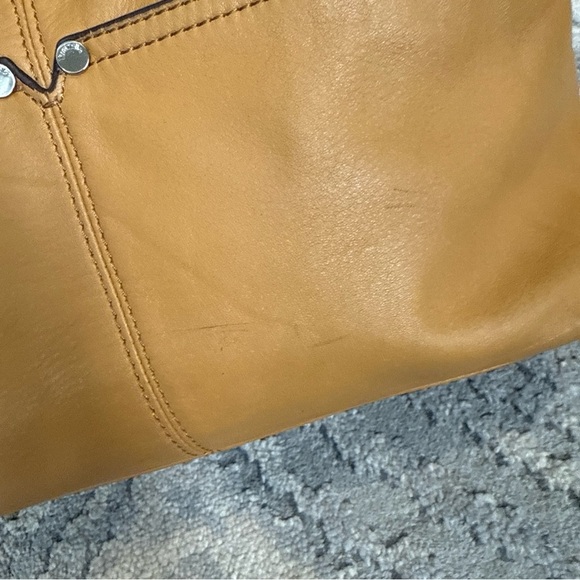 Tignanello Bag Tan Leather Purse Multi-Compartment Handbag 2 Handle Shoulder Bag - Picture 11 of 15